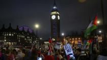 İngiltere Parlamentosu, Gazze'de acil insani ateşkes çağrısı yapan önergeyi kabul etti