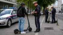 Polis E-Scooter Denetimlerini Sıklaştırdı
